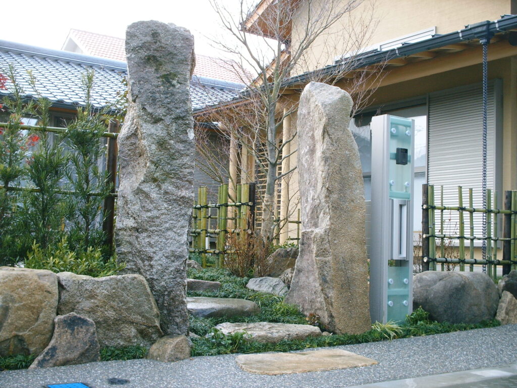 既製品では出せない石材の魅力 ｜施工事例｜ 羽嶋松翠園